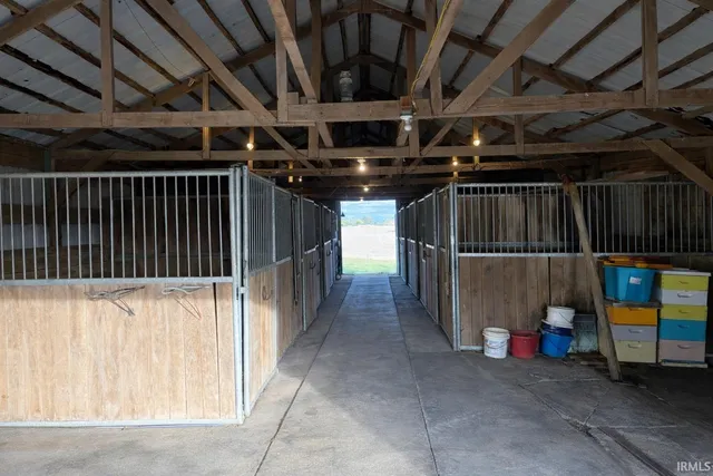 $799,000 | 3960 East 500 North, Columbia City, IN 46725