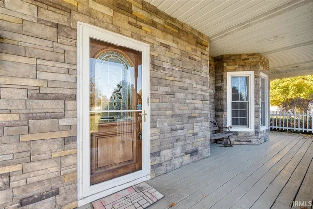 $835,000 | 3960 East 500 North, Columbia City, IN 46725