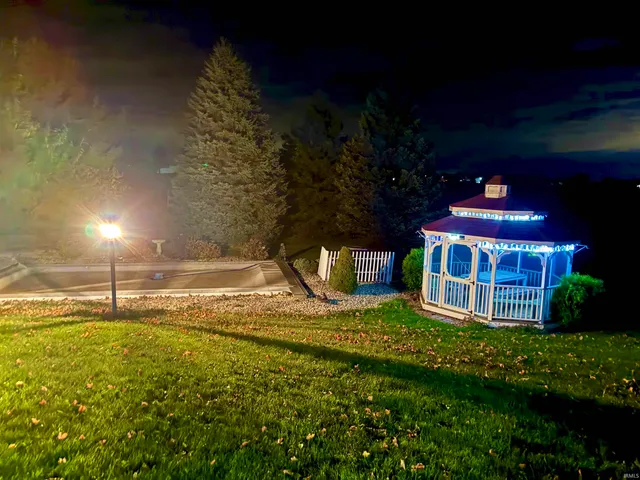 $799,000 | 3960 East 500 North, Columbia City, IN 46725