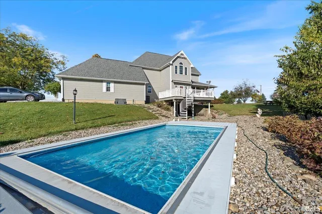 $835,000 | 3960 East 500 North, Columbia City, IN 46725