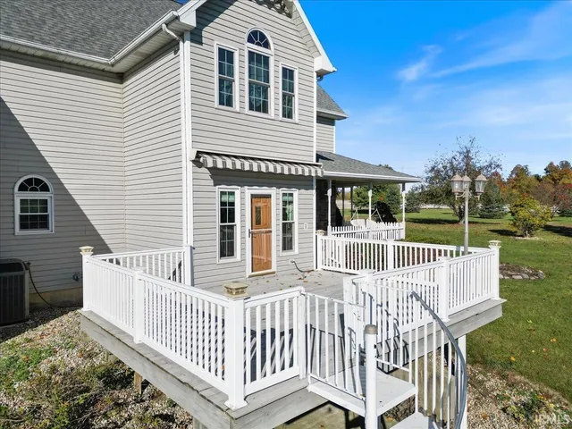 $835,000 | 3960 East 500 North, Columbia City, IN 46725