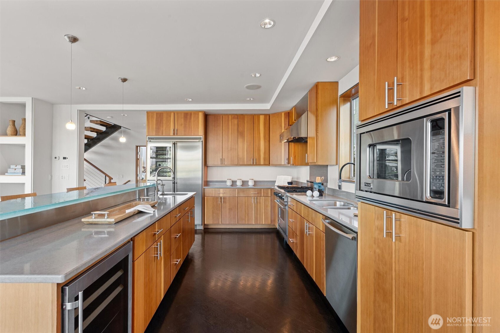 2506 North 38th Street Seattle, WA 98103 - Photo 10 of 39