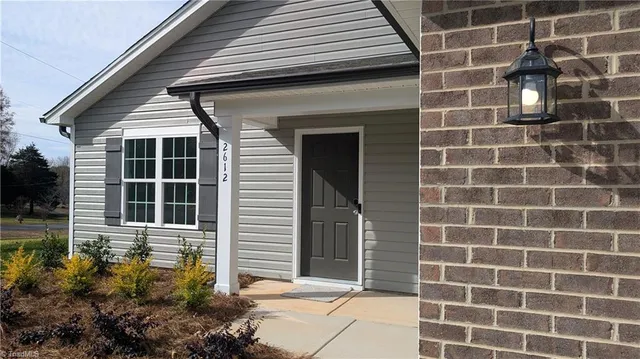 $295,990 | 2612 Stone Gdn Drive, Walkertown, NC 27051