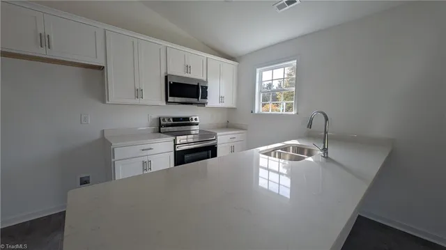 $295,990 | 2612 Stone Gdn Drive, Walkertown, NC 27051