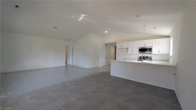 $295,990 | 2612 Stone Gdn Drive, Walkertown, NC 27051