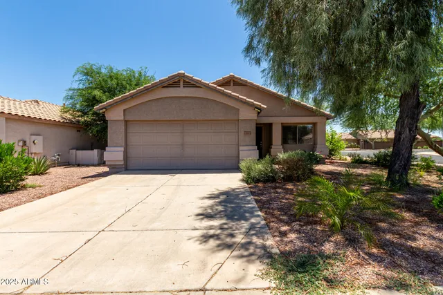 $1,800 | 13861 West Elm Street, Surprise, AZ 85374
