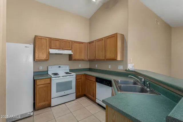 $1,800 | 13861 West Elm Street, Surprise, AZ 85374