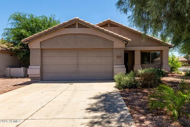 $1,800 | 13861 West Elm Street, Surprise, AZ 85374