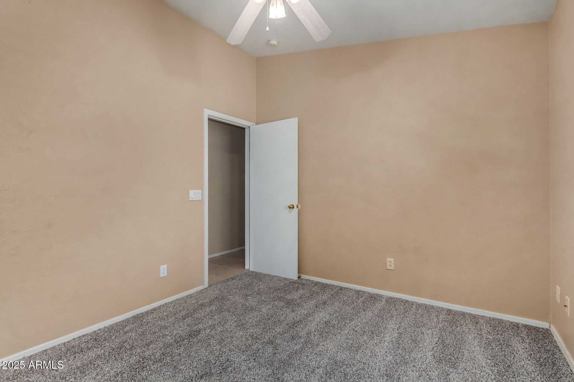 13861 West Elm Street Surprise, AZ 85374 - Photo 27 of 34 28 - Elm