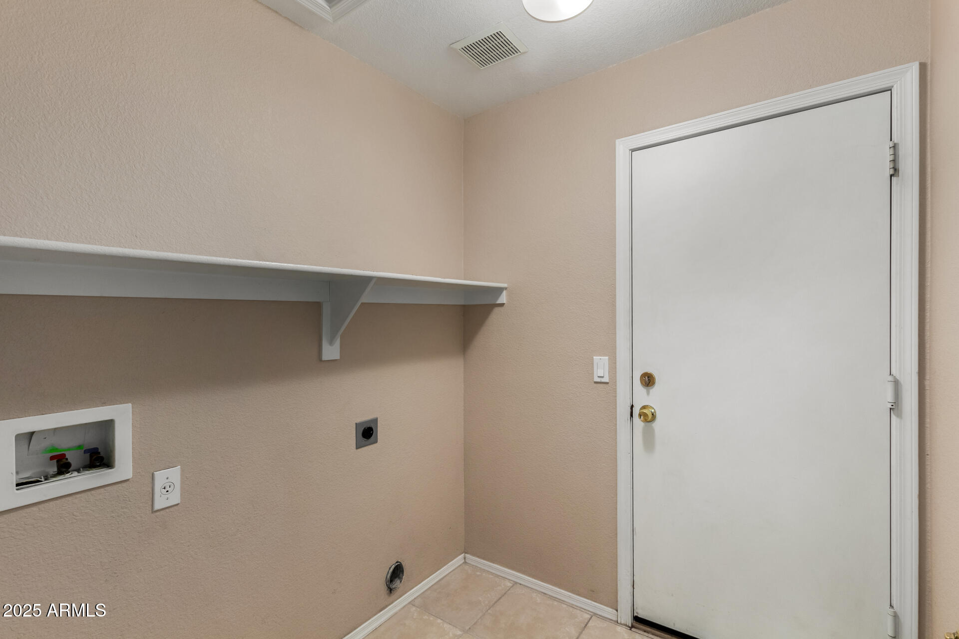 13861 West Elm Street Surprise, AZ 85374 - Photo 29 of 34 30 - Elm