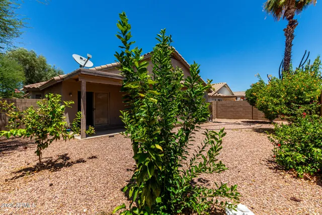 $1,800 | 13861 West Elm Street, Surprise, AZ 85374