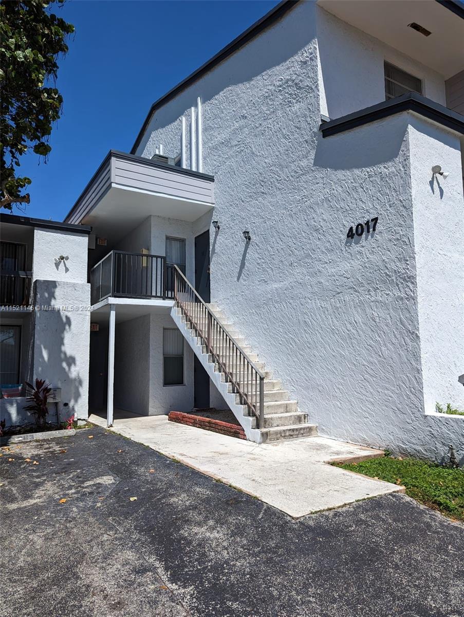 4017 North University Dr Unit 107  