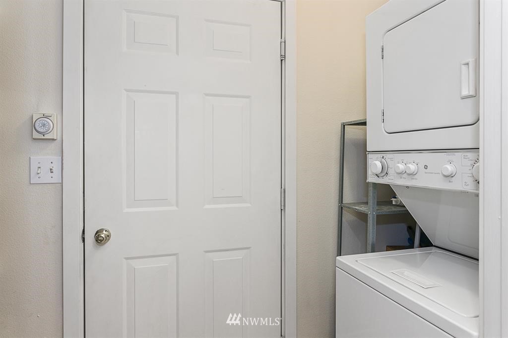 18930 Bothell Everett Highway, Unit J106 Bothell, WA 98012 - Photo 15 of 25