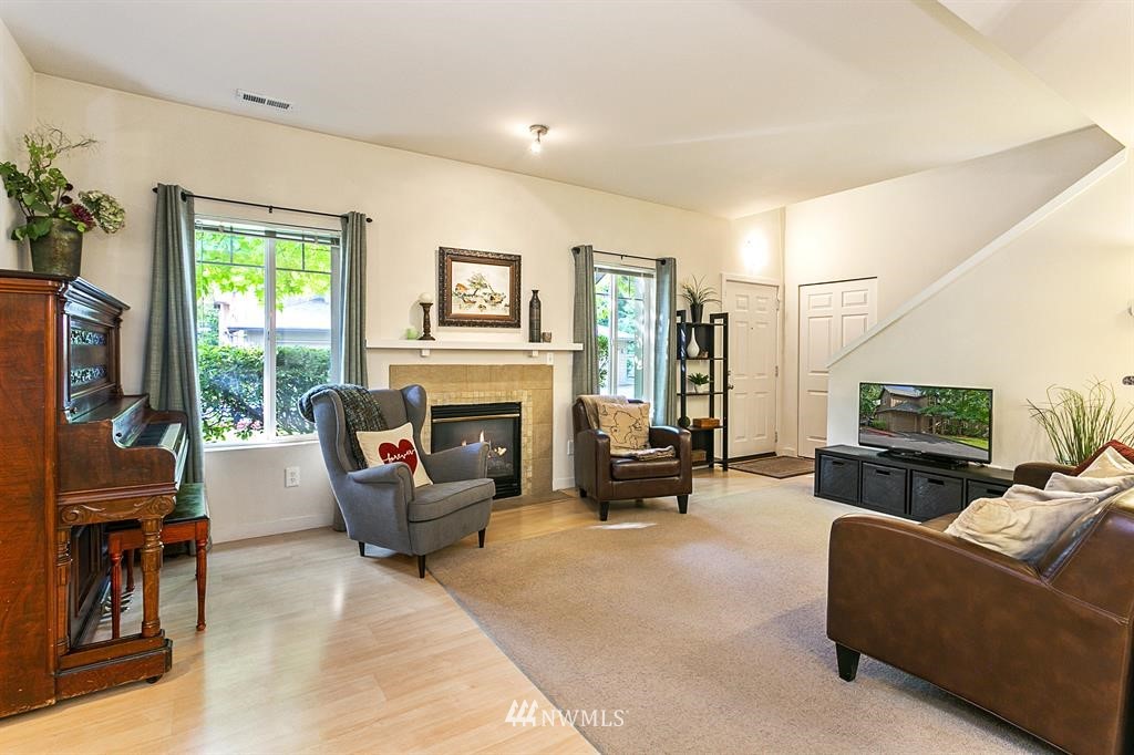 18930 Bothell Everett Highway, Unit J106 Bothell, WA 98012 - Photo 3 of 25