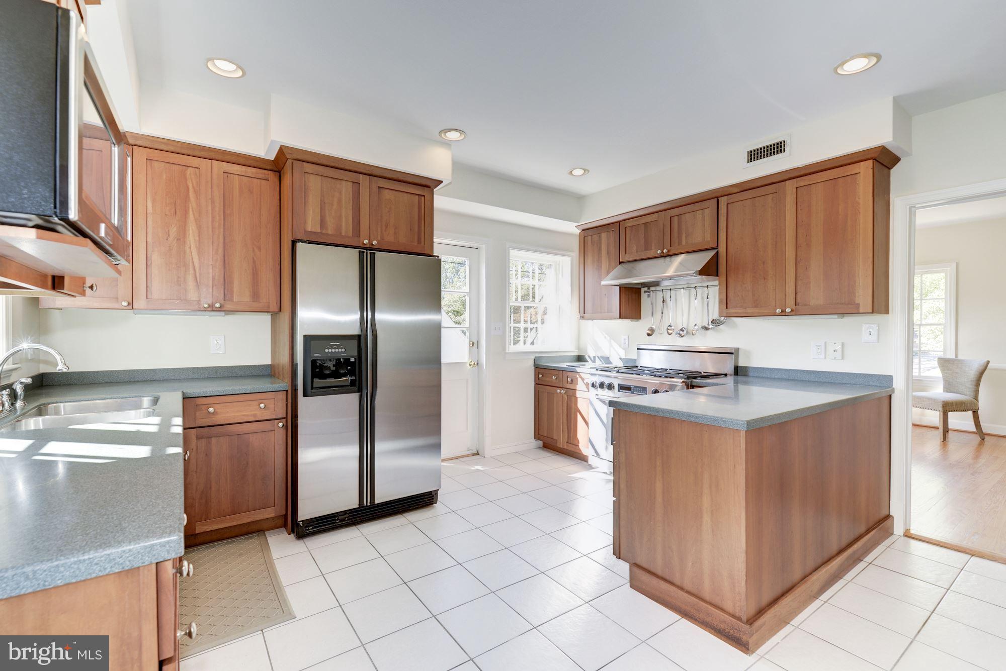 1536 Roxanna Road Northwest Washington, DC 20012 - Photo 16 of 30 Kitchen