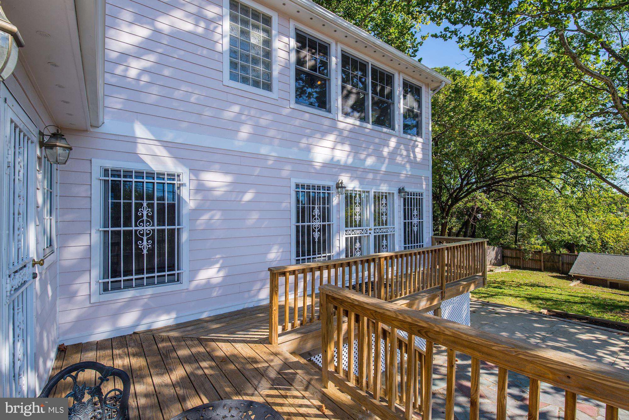 1536 Roxanna Road Northwest Washington, DC 20012 - Photo 7 of 30 Deck