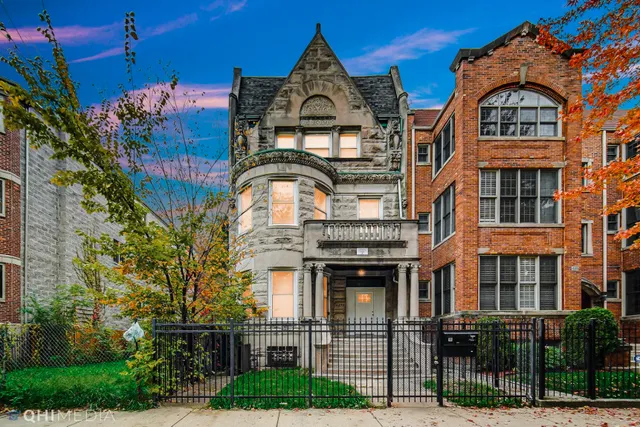 $1,600 | 4330 South Doctor Martin Luther King Junior Drive, Unit 3, Chicago, IL 60653