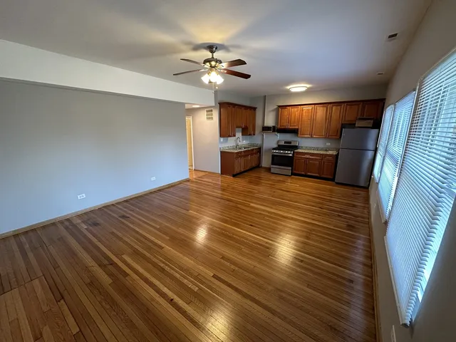 $1,600 | 4330 South Doctor Martin Luther King Junior Drive, Unit 3, Chicago, IL 60653