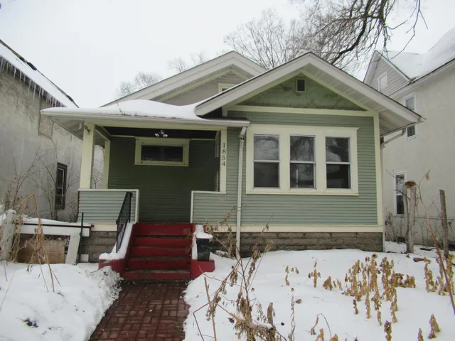 $170,900 | 1854 East 26th Street, Minneapolis, MN 55404