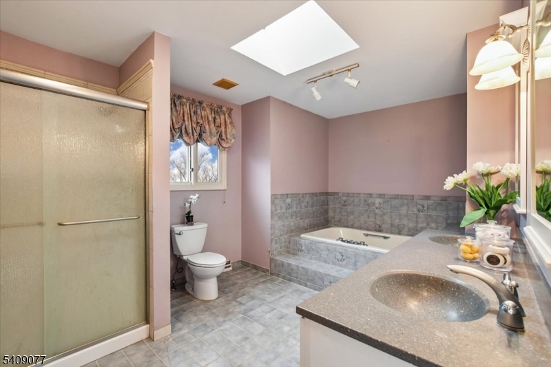 38 Hunters Circle Lebanon, NJ 08833 - Photo 20 of 30
