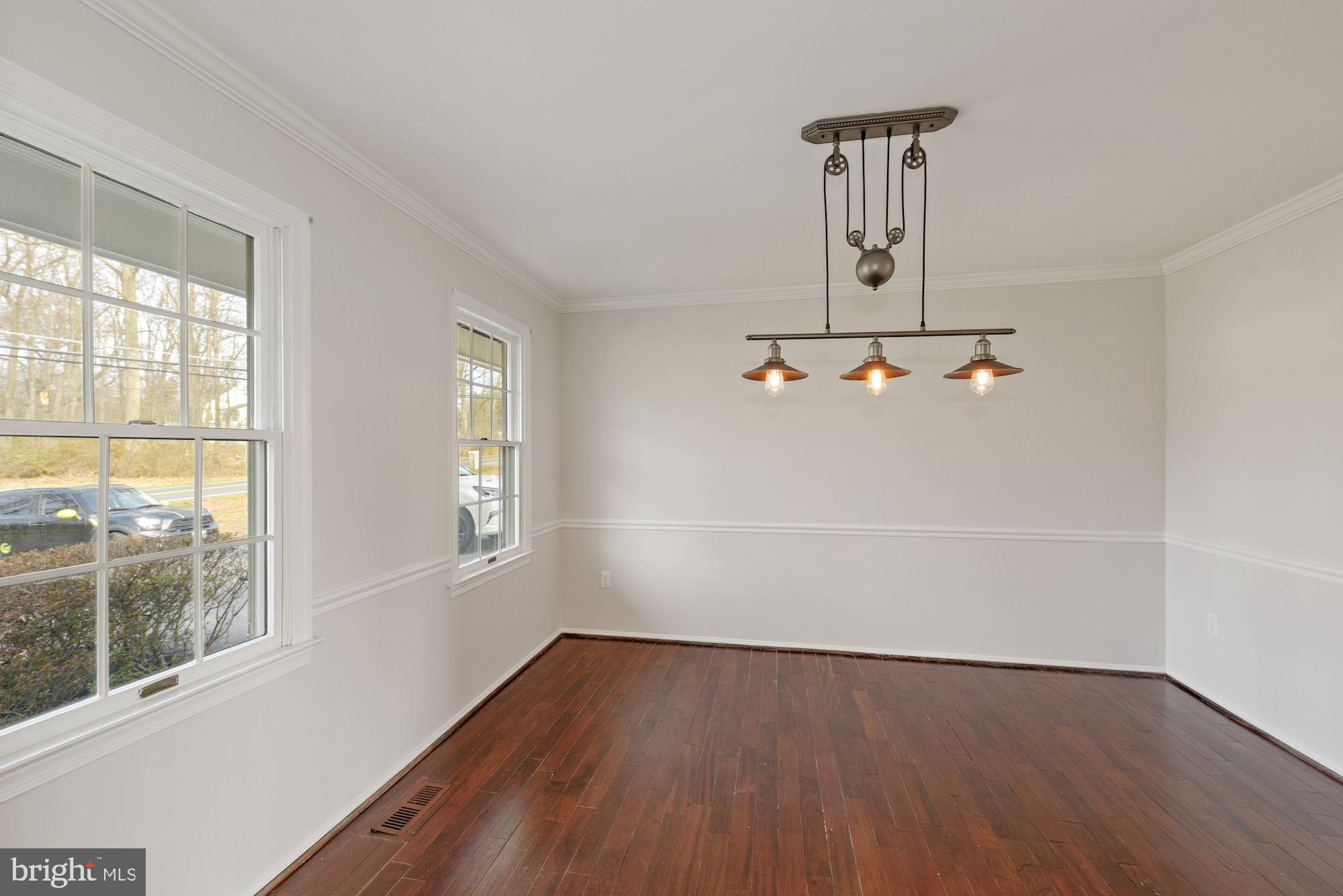 15409 Peach Orchard Road Silver Spring, MD 20905 - Photo 8 of 46