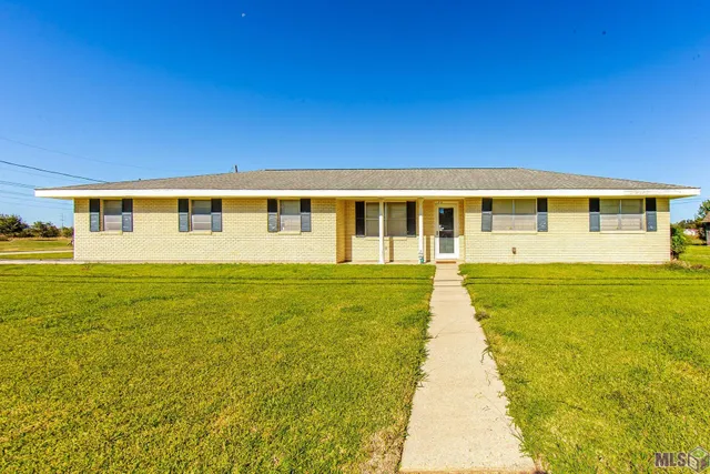 $275,000 | 218 Eagle Drive, Raceland, LA 70394