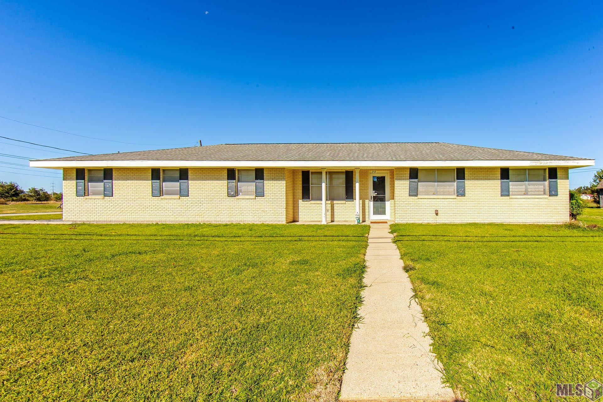 218 Eagle Drive Raceland, LA 70394 - Photo 2 of 15