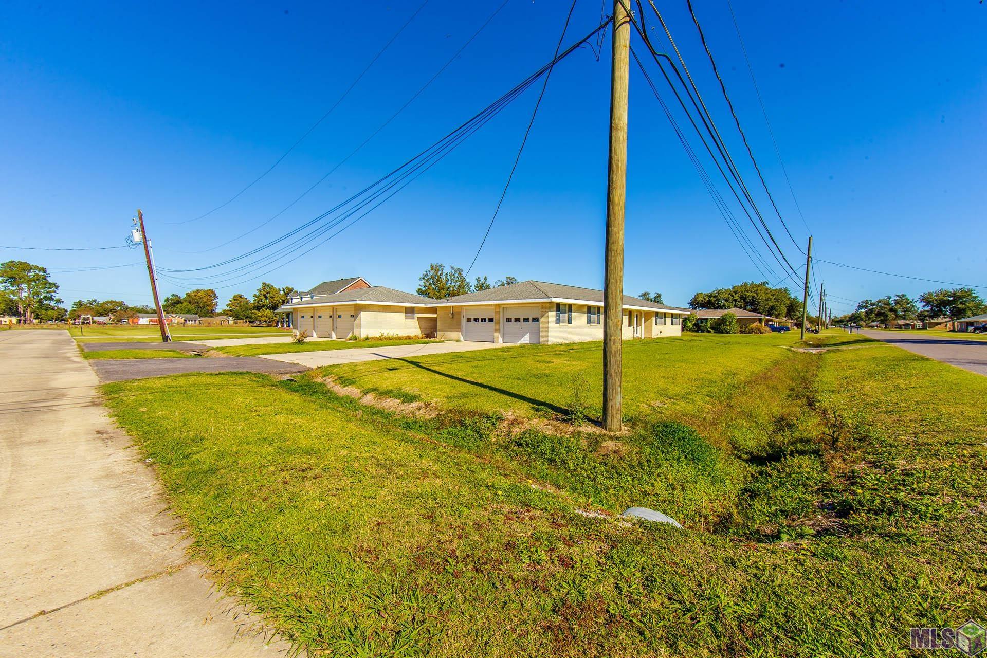 218 Eagle Drive Raceland, LA 70394 - Photo 3 of 15