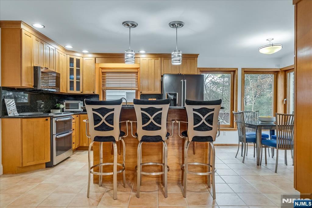 3 Adelina Court Cedar Grove, NJ 07009 - Photo 13 of 44