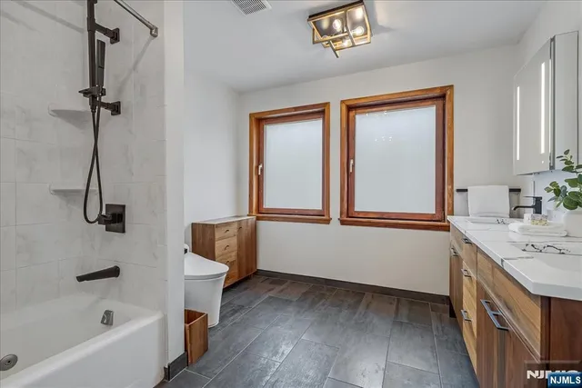 $920,000 | 3 Adelina Court, Cedar Grove, NJ 07009