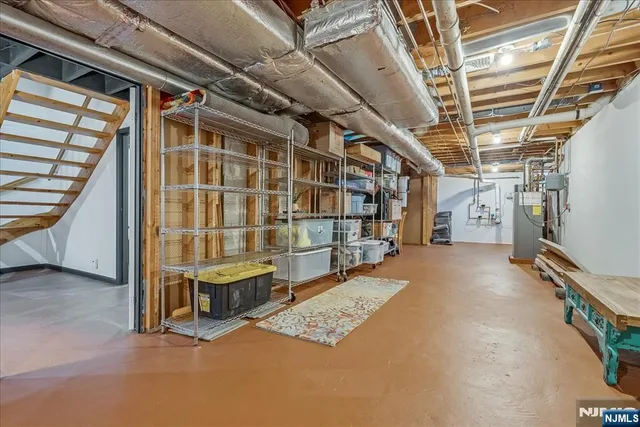 $920,000 | 3 Adelina Court, Cedar Grove, NJ 07009