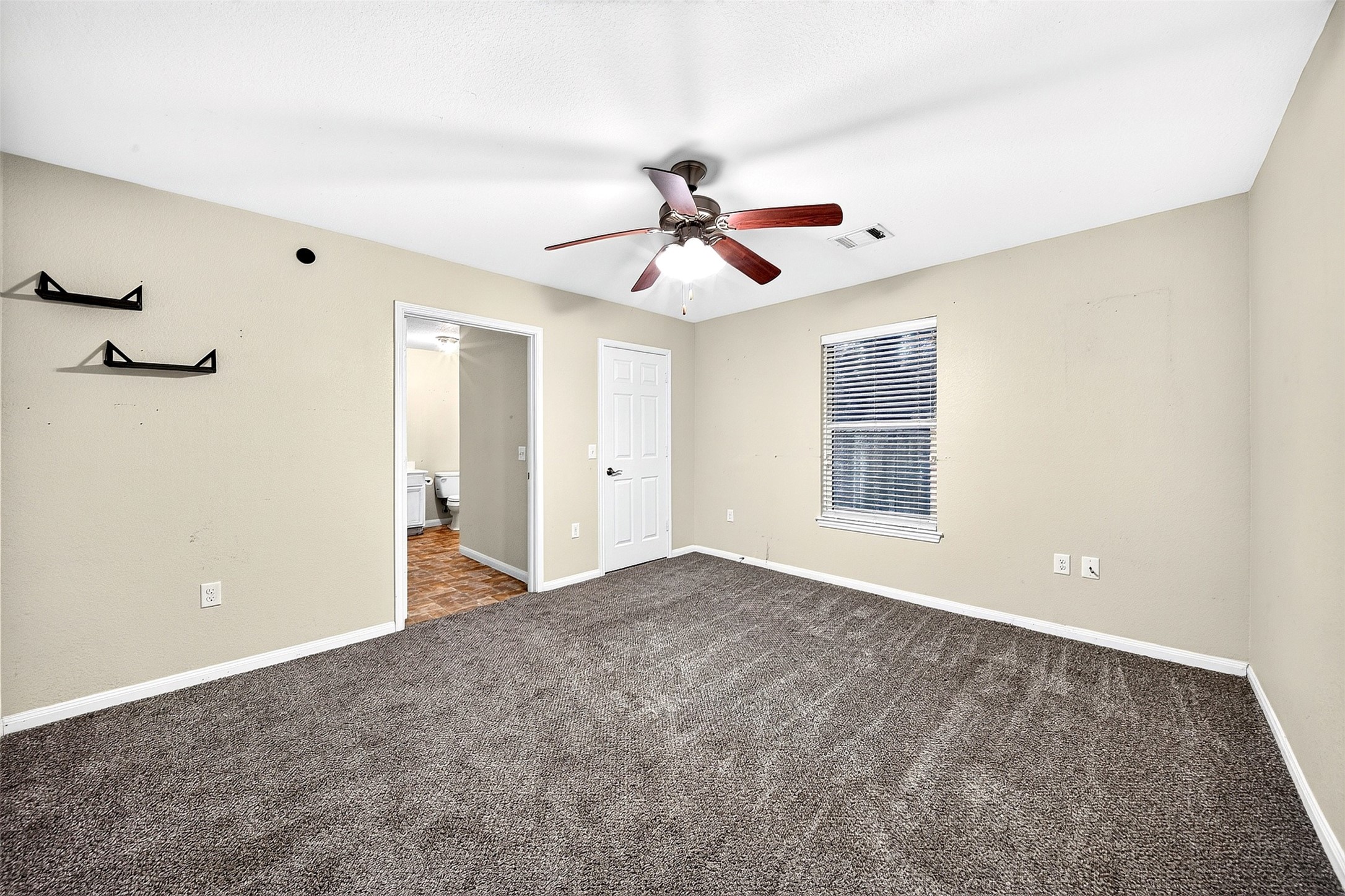 148 Fear Road Winnie, TX 77665 - Photo 15 of 34