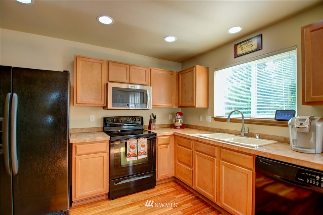 5220 Timber Ridge Drive Mount Vernon, WA 98273 - Photo 7 of 32 Gallery Image 7
