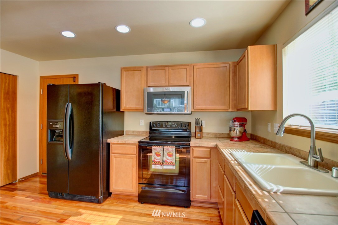 5220 Timber Ridge Drive Mount Vernon, WA 98273 - Photo 8 of 32 Gallery Image 8