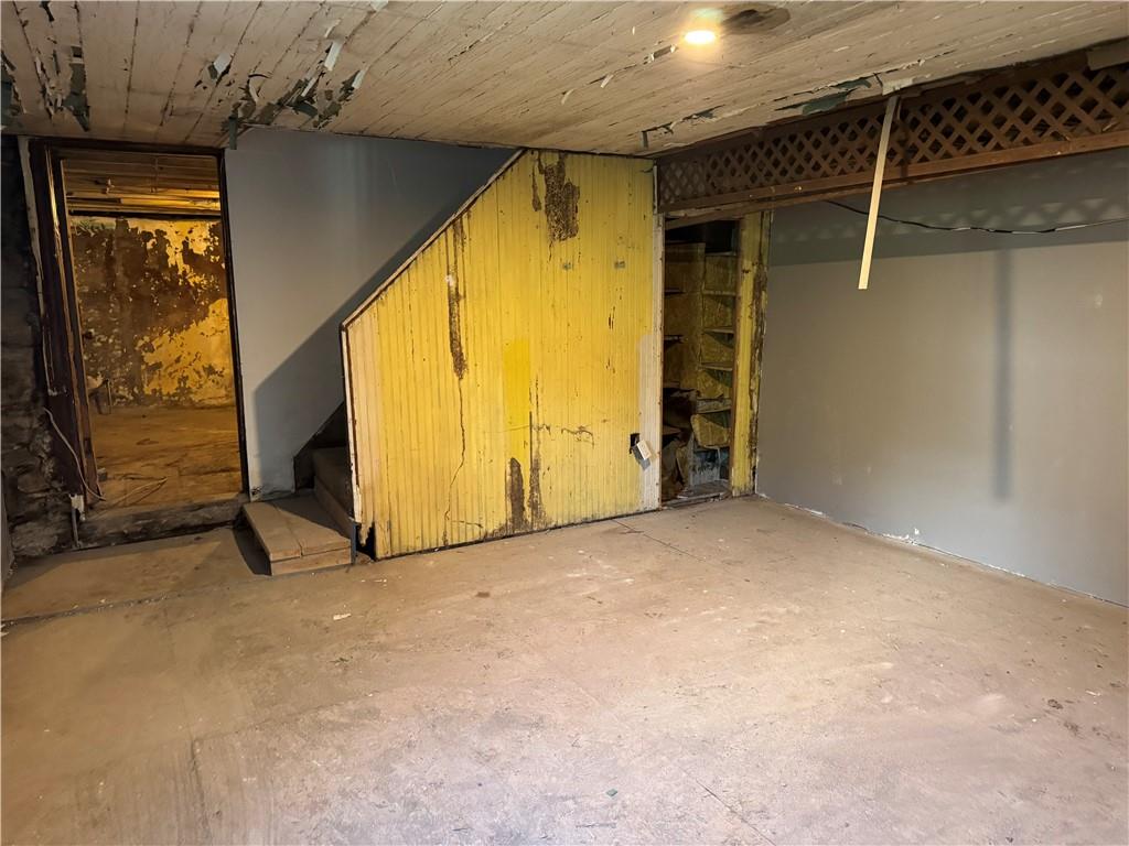 809 Middle Street Braddock, PA 15104 - Photo 24 of 26 a view of an empty room