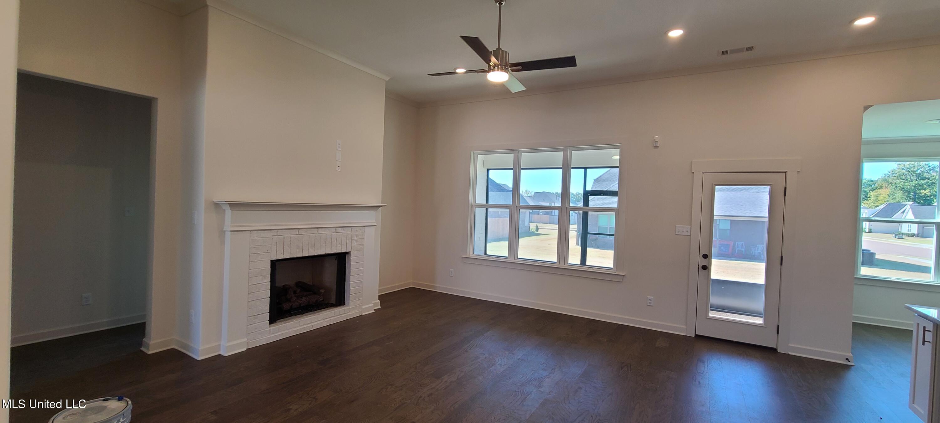 393 Ruskin Loop Hernando, MS 38632 - Photo 10 of 29 Great Room