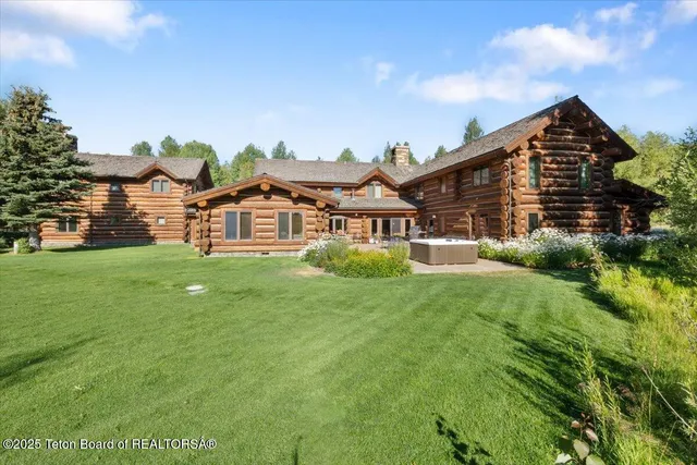 $16,450,000 | 3932 Linn Ranch Road, Wilson, WY 83014