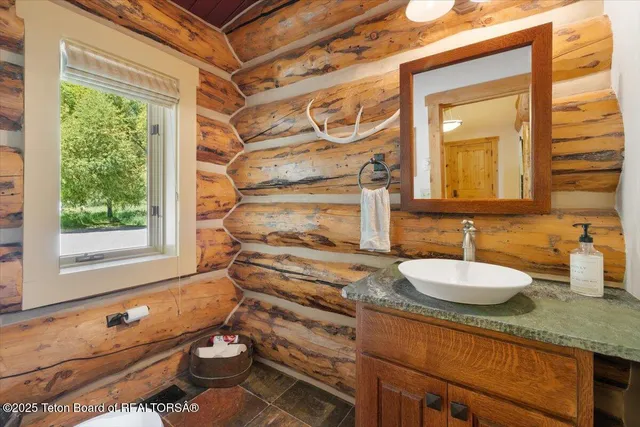 $16,450,000 | 3932 Linn Ranch Road, Wilson, WY 83014