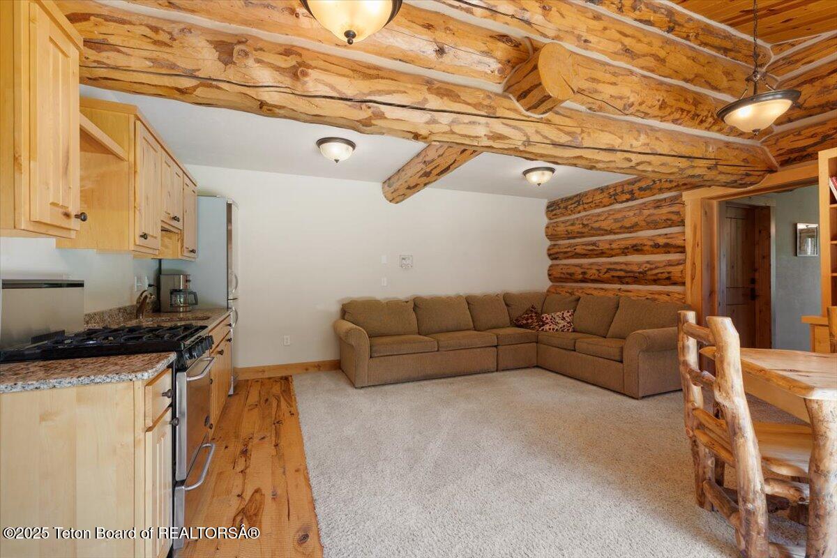 3932 Linn Ranch Road Wilson, WY 83014 - Photo 36 of 78 Kitchen Living Suite6