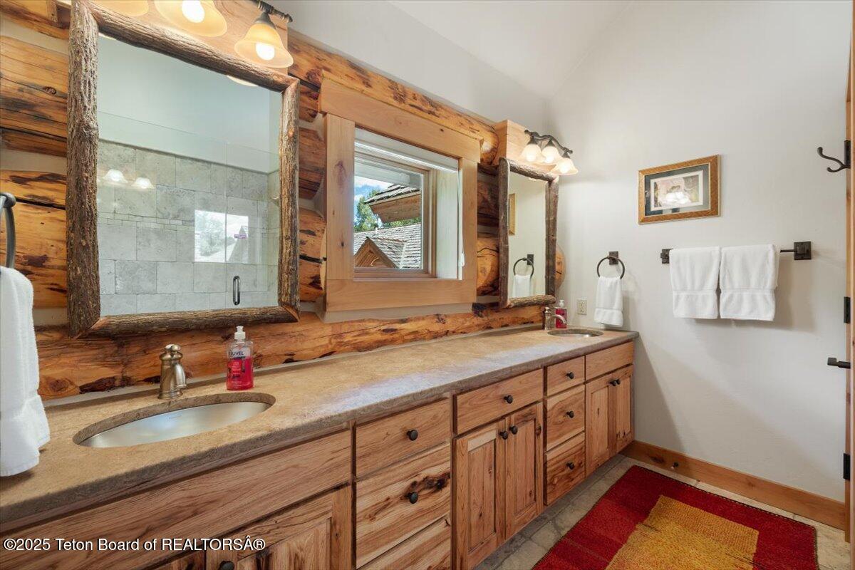 3932 Linn Ranch Road Wilson, WY 83014 - Photo 47 of 78 Bathroom Suite7
