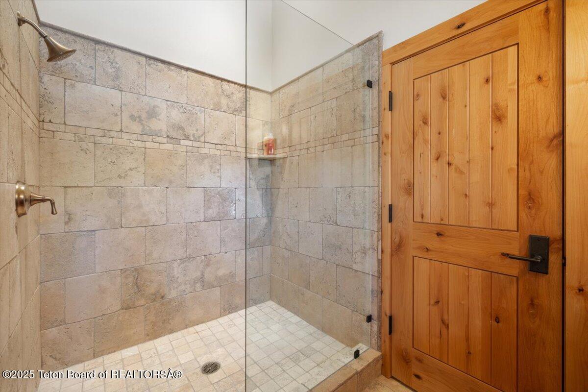 3932 Linn Ranch Road Wilson, WY 83014 - Photo 48 of 78 Shower Suite7