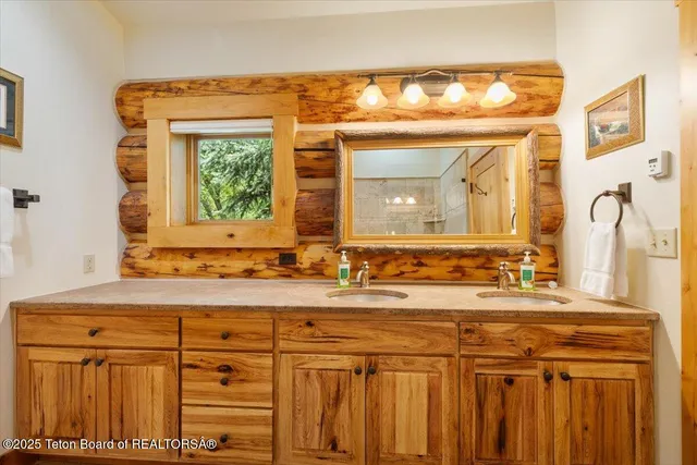 $16,450,000 | 3932 Linn Ranch Road, Wilson, WY 83014