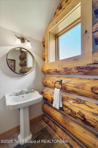 $16,450,000 | 3932 Linn Ranch Road, Wilson, WY 83014