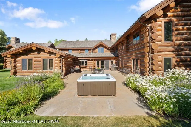 $16,450,000 | 3932 Linn Ranch Road, Wilson, WY 83014