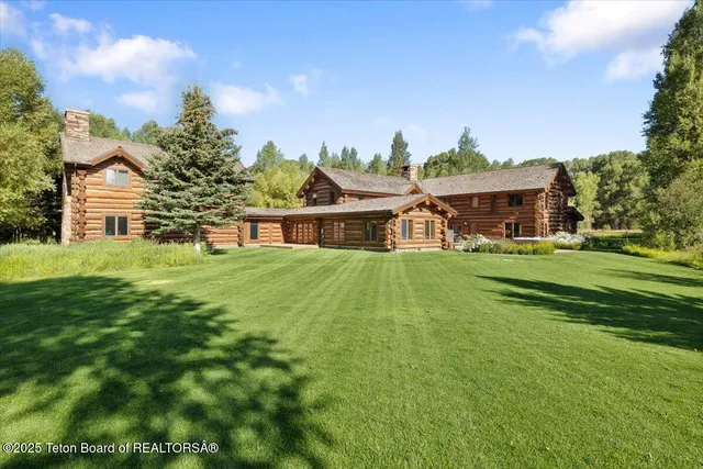 $16,450,000 | 3932 Linn Ranch Road, Wilson, WY 83014