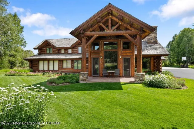 $16,450,000 | 3932 Linn Ranch Road, Wilson, WY 83014