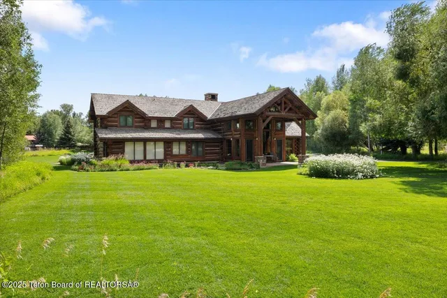 $16,450,000 | 3932 Linn Ranch Road, Wilson, WY 83014
