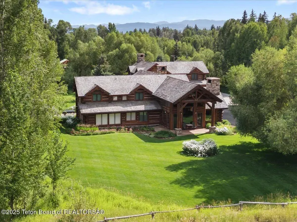 $16,450,000 | 3932 Linn Ranch Road, Wilson, WY 83014