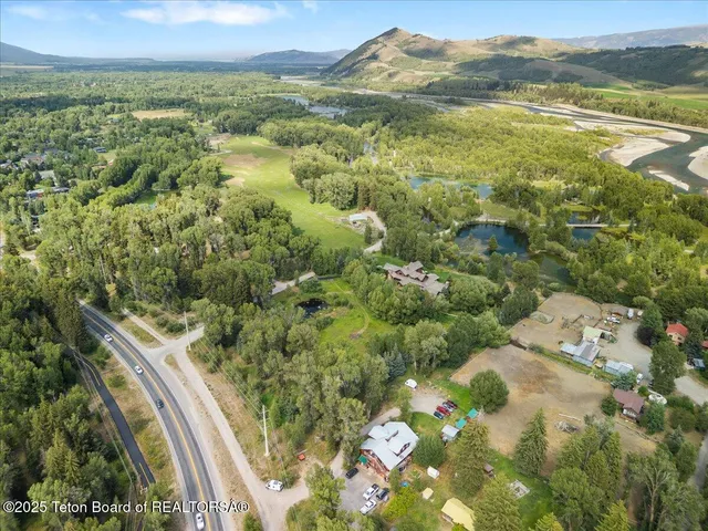 $16,450,000 | 3932 Linn Ranch Road, Wilson, WY 83014