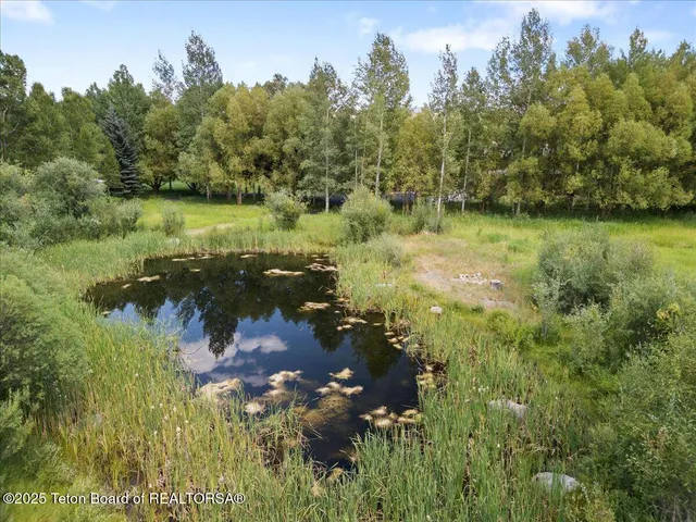 $16,450,000 | 3932 Linn Ranch Road, Wilson, WY 83014